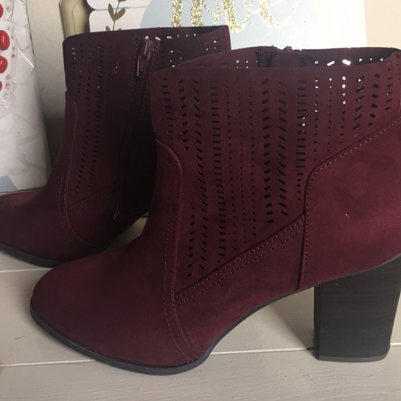 NWT Metaphor Burgundy Booties - Picture 3 of 6